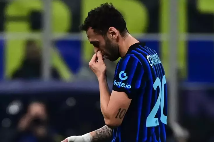 Inter'de Hakan Çalhanoğlu depremi