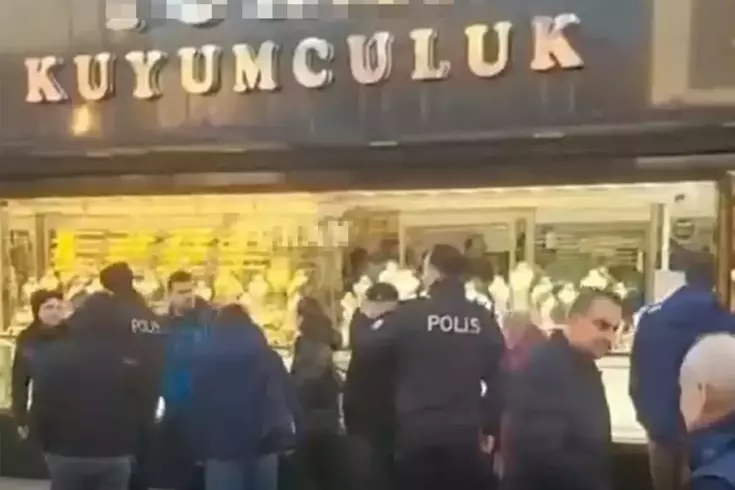 Çanakkale'de kar vaadiyle para ve altın toplayan kuyumcu ve oğlu sırra kadem bastı