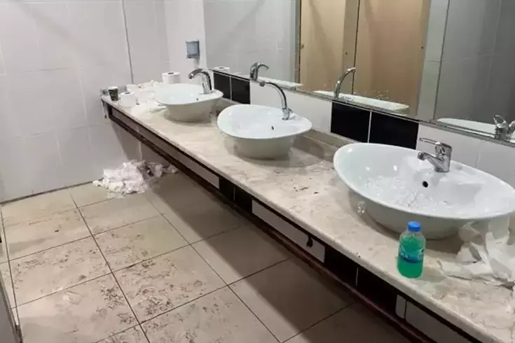 Fethiye'de Galatasaray'a sıradışı soyunma odası