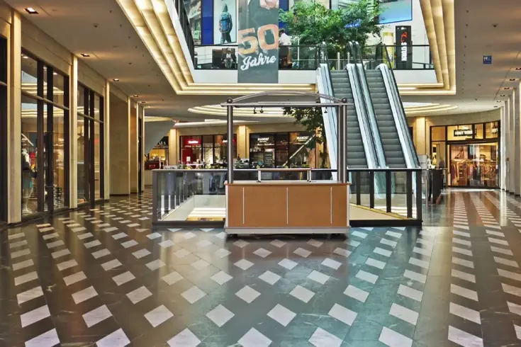 Lüks mağazacılık devi iflas bayrağını çekti