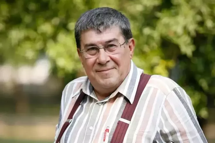 Usta sanatçı Zihni Göktay'dan üzen haber! Yaralı halde bir de sahneye çıkardılar