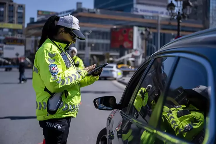 Trafik cezalarında 10 madde daha kabul edildi! Sürücülerin cebini fena yakacak