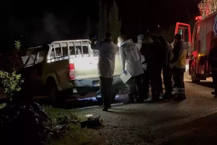 Antalya'da araç içinde yanmış ceset bulundu