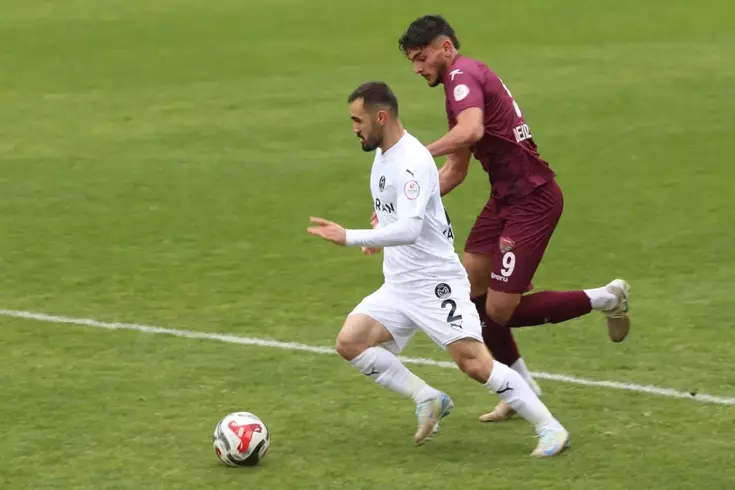 İnanılmaz son! 90+6'da öne geçen Manisa FK üstünlüğünü koruyamadı