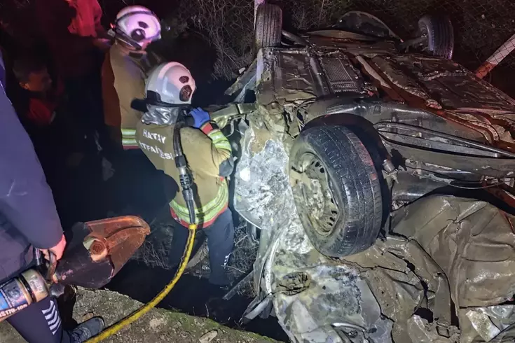 Hatay'da korkunç kaza: 2 ölü, 3 yaralı
