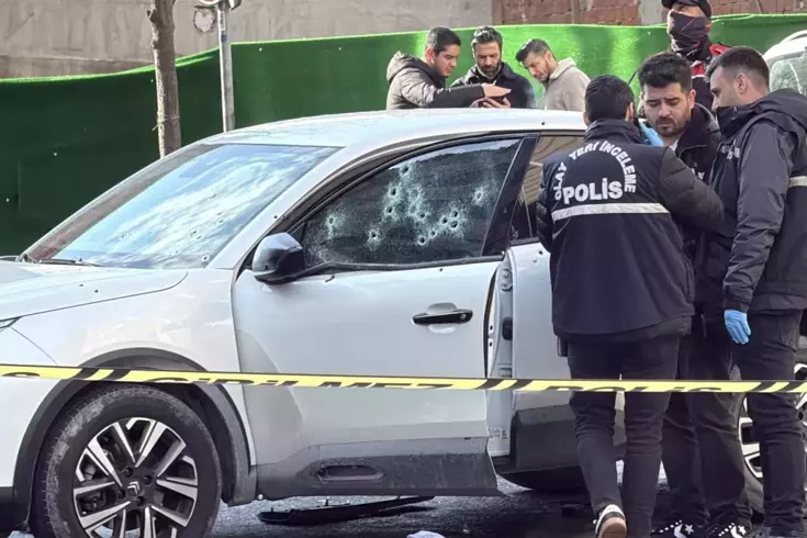 Kağıthane'deki kalaşnikoflu saldırı: Aracına GPS yerleştirilmiş, 37 mermiyle vurulmuş