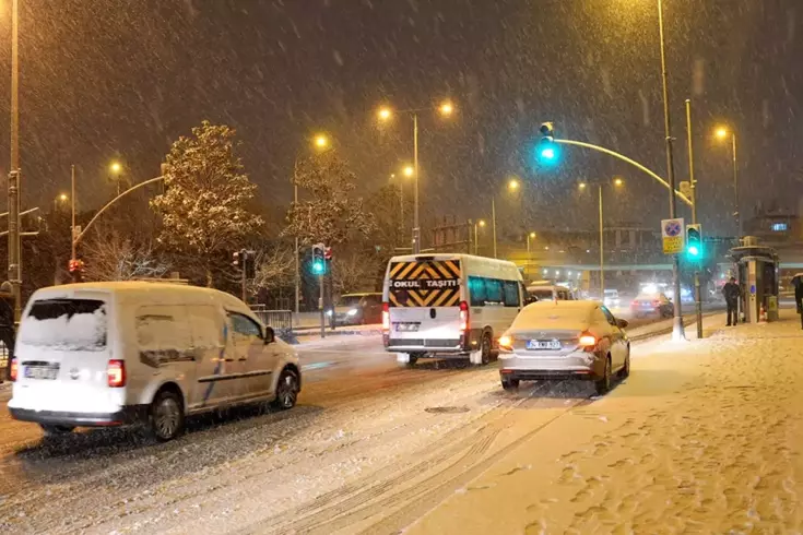 İstanbul'da ağır taşıtların ve kuryelerin trafiğe çıkışı yasaklandı