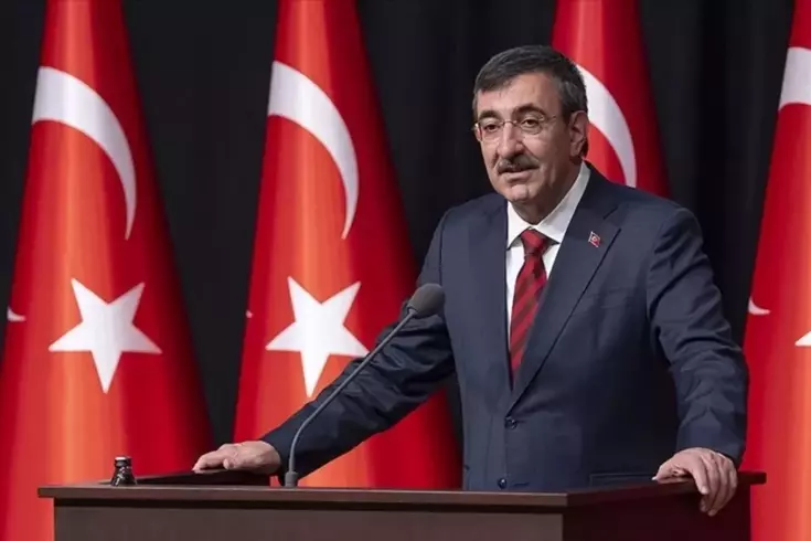 Cumhurbaşkanı Yardımcısı Yılmaz: Bayrağımıza yapılan saldırı, Terörsüz Türkiye hedefimize zarar veremeyecek