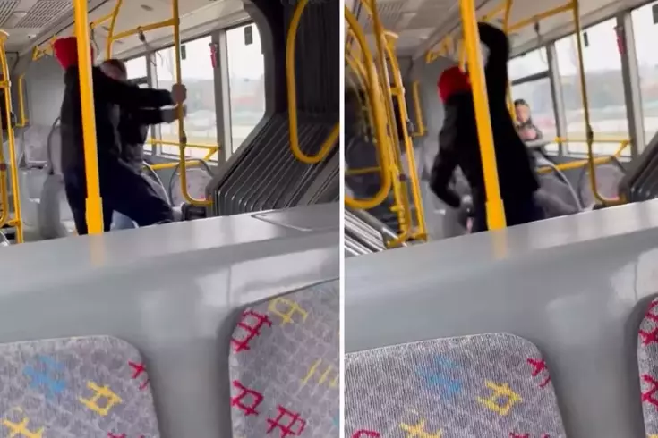 تم القبض على المشتبه به الذي اعتدى على الشاب الذي كان يتجادل معه في الحافلة.