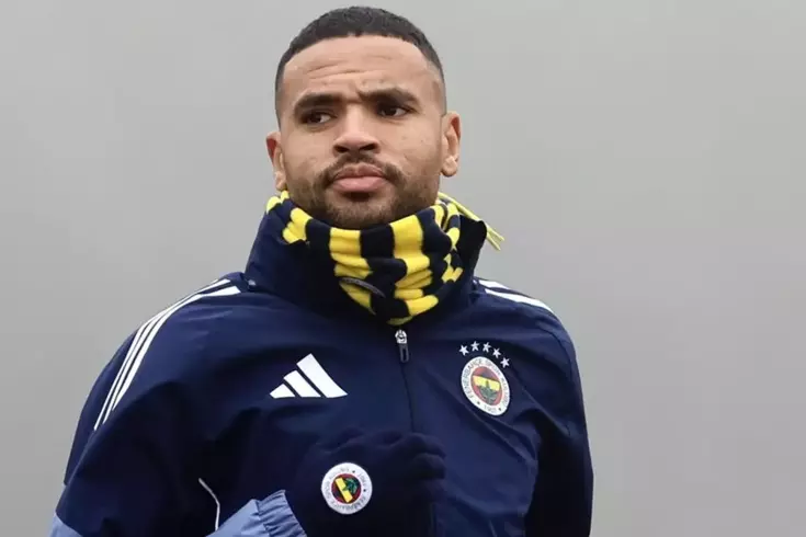 Surprise of En-Nesyri at Fenerbahçe training.