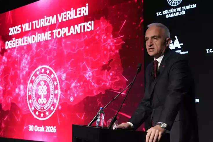 Cumhuriyet tarihinde bir ilk! Turizm geliri 65.2 milyar dolarla rekor kırdı