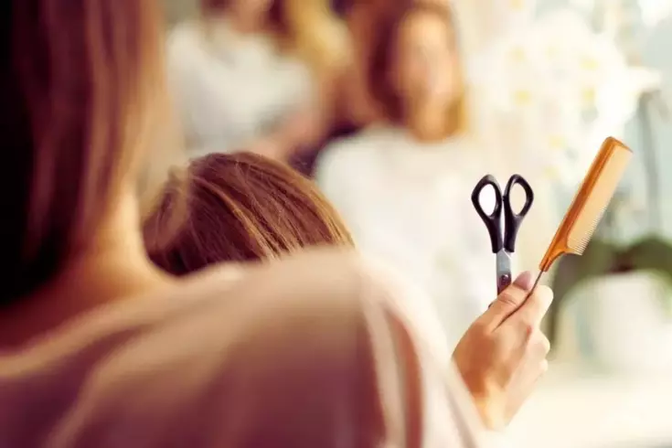 The devil wouldn't think of it! They disguised the gold production workshop as a beauty center.