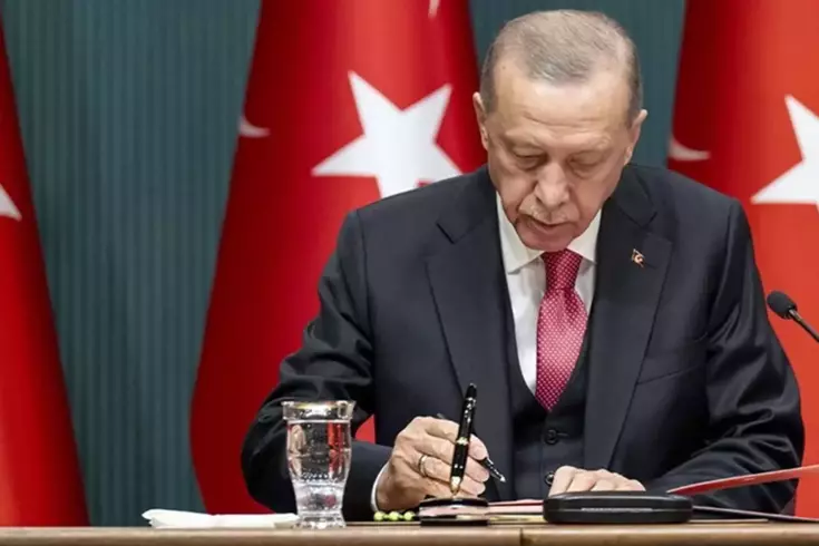 Cumhurbaşkanı Erdoğan'dan çifte görev! Hasan Suver, hem başdanışman hem bakan yardımcısı oldu