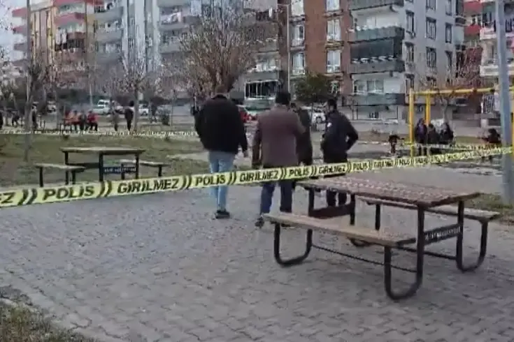 Gaziantep'te kızlar arasındaki kavga kanlı bitti: 1 yaralı