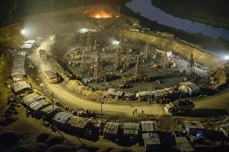 Hindistan'da yasadışı kömür madeninde patlama: 16 ölü, 8 yaralı