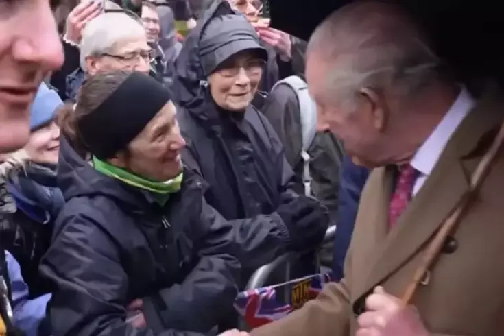 Kral Charles, Prens Andrew'un Epstein Skandalı Nedeniyle Yuhalandı