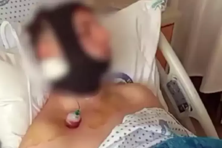 Четыре человека арестованы за избиение старшеклассника, в результате которого он попал в больницу.