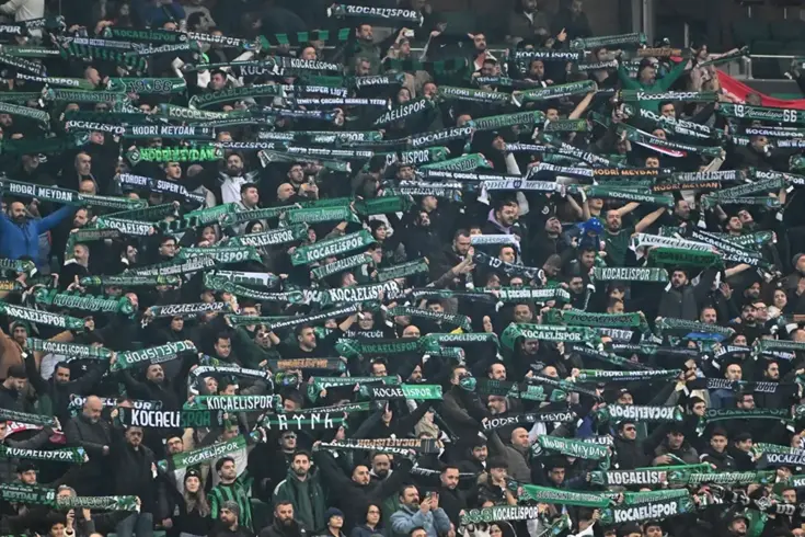 С трибуны упал болельщик Кочаэлиспора, пришла печальная новость.