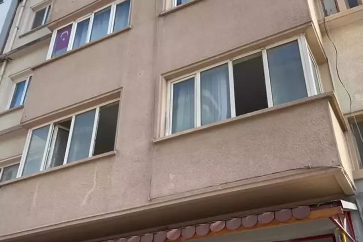 Komşuları haber alamayınca eve girildi! Çürümüş halde ölü bulundu