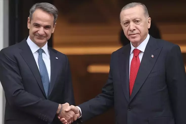 Miçotakis'ten 10 bakanla Türkiye çıkarması