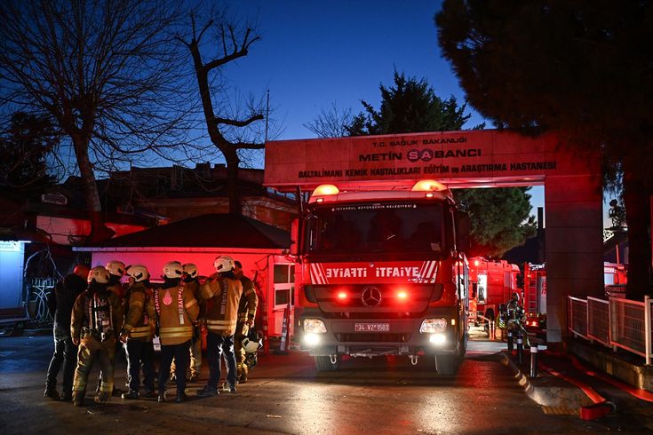 Sarıyer'de hastanede çıkan yangın söndürüldü