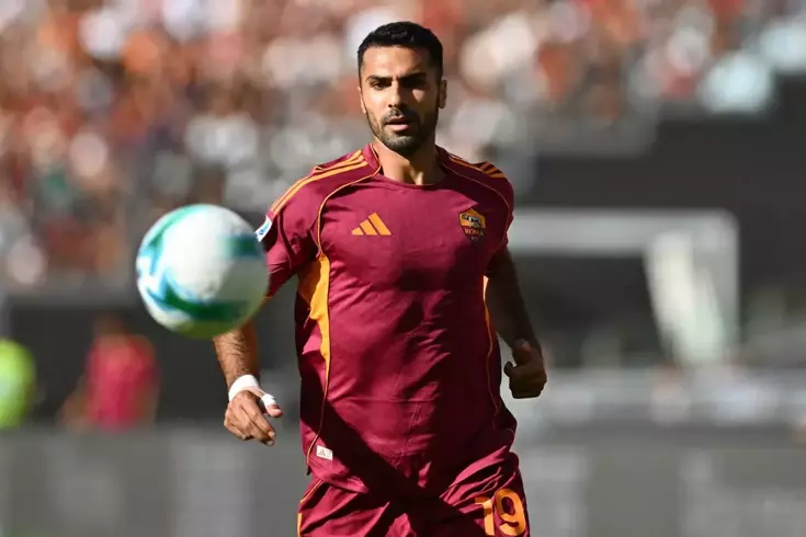 Зеки Челиком заинтересовались два крупных клуба из Италии.