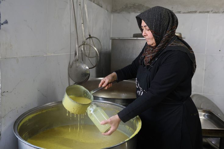 Bu köyde iftar vakti evlerde yemek pişirmek yasaklandı