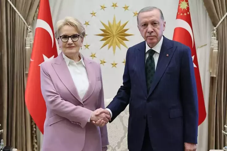 Siyasete dönecek mi? Meral Akşener'den herkesin merak ettiği soruya net yanıt