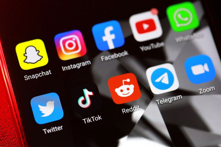 درع رقمي للأطفال! مراجعة لستة منصات وسائل التواصل الاجتماعي