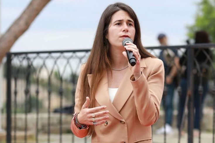رئيس بلدية تشيشمه لال دنيزلي يدلي بشهادته