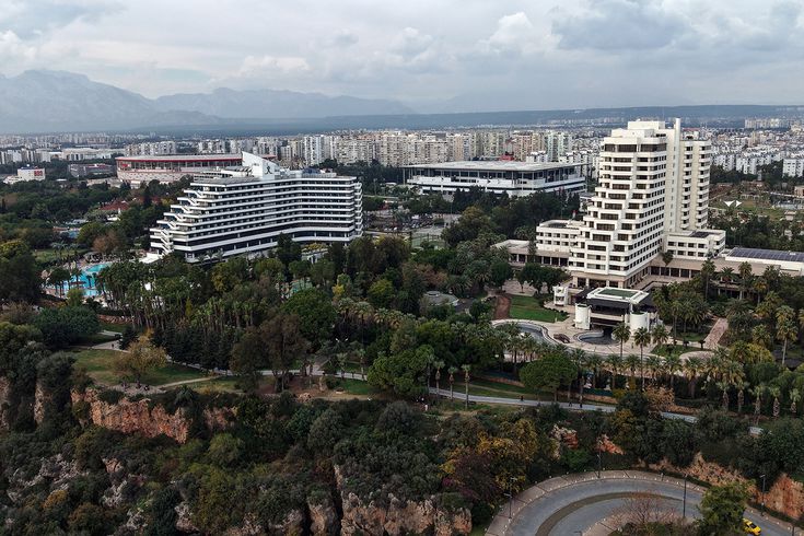 Türkiye bu miras davasını konuşuyor! 3 büyük otel için yeni hamle