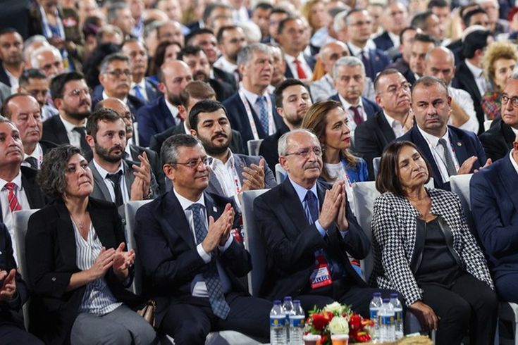 CHP kurultay davası ertelendi! Mahkemeden İBB dosyasıyla birleşsin talebi