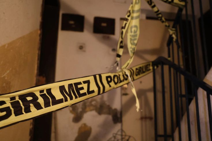 İlçeyi ayağa kaldıran olay! Eşinin kafasına sıkıp aynı silahla intihar etti