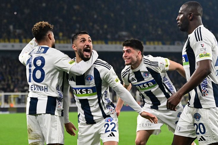 Süper Lig'de çektiği ilk isabetli şutta Fenerbahçelilerin hayallerini çaldı