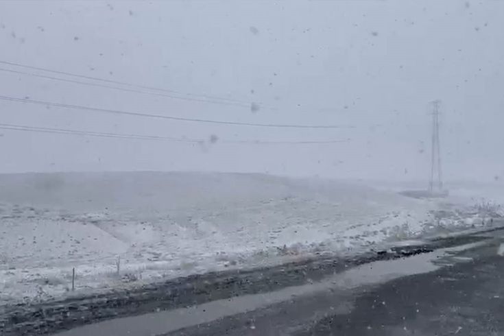 Türkiye'nin en kurak ilçesine lapa lapa kar yağdı