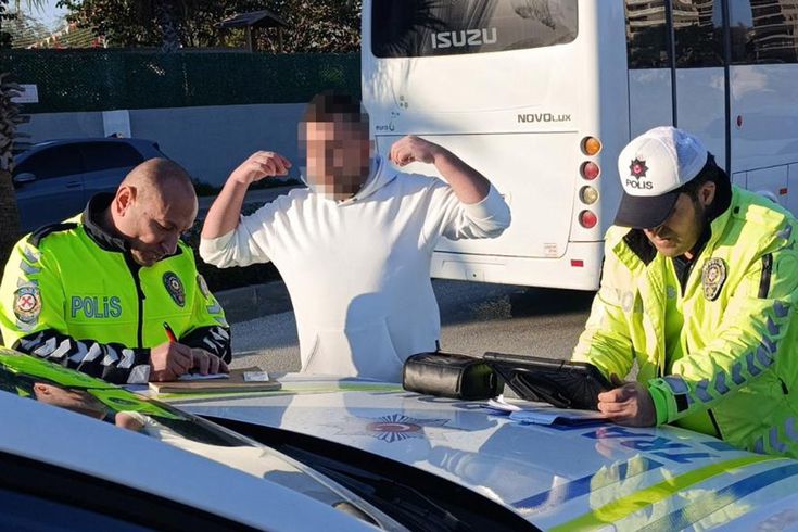 Yeni trafik kanununa göre yediği cezayı öğrenen sürücü şoke oldu