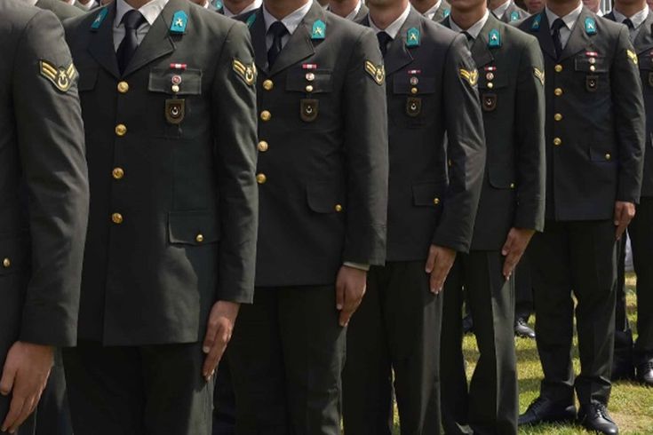 Kara Kuvvetleri'ne FETÖ operasyonu! Çok sayıda asker gözaltına alındı