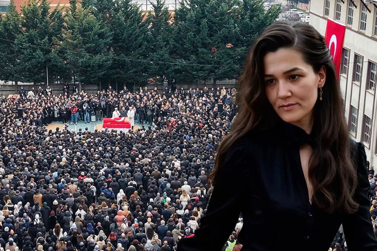 Yüzlerce meslektaşı Fatma Nur öğretmeni son yolculuğuna uğurladı! Herkesin dilinde aynı slogan vardı