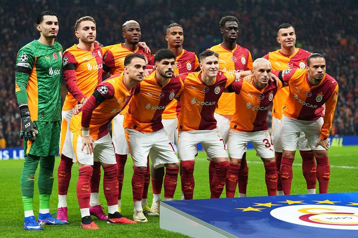 Galatasaray'ın rakibi Liverpool'u dağıttılar