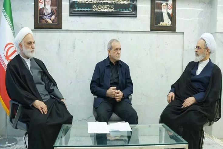 İran Yargı Erki Başkanı Ejei: Bazı bölge ülkelerinin coğrafyası düşmanın kullanımına bırakılmış