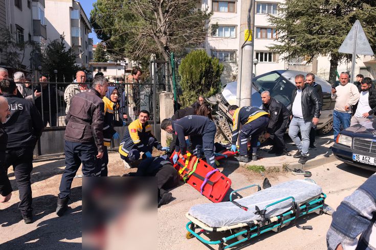 El freni çekilmeyen otomobil, dede ve torunlarını ezdi: 1 ölü, 2 ağır yaralı