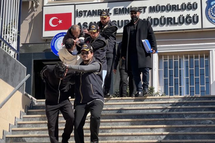Kadıköy'de film gibi soygun: Ev sahibi ve bakıcısını bağlayıp 1 milyonluk vurgun yaptılar