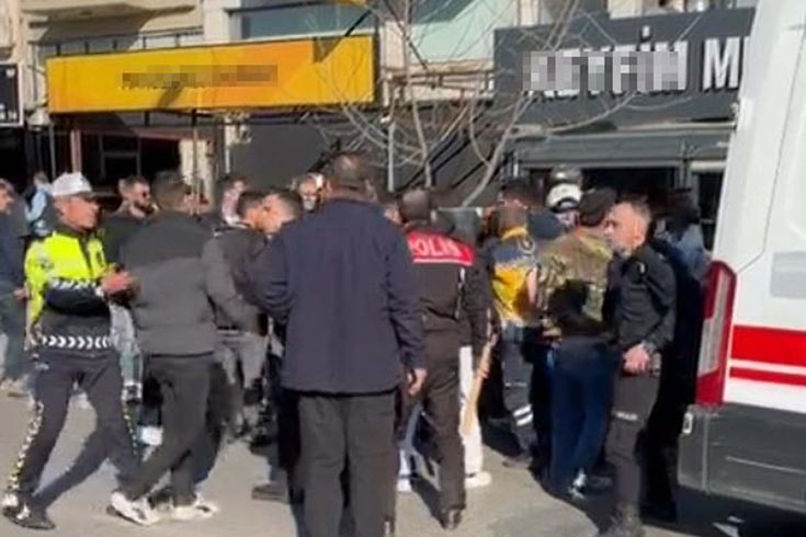 Manisa'da bıçaklı kavga: 2 ölü, 1 yaralı