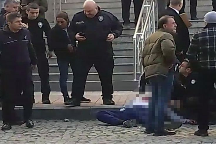 Вот первые слова женщины, убившей своего домогателя после выхода из суда: Я не смогла сдержать свои нервы.