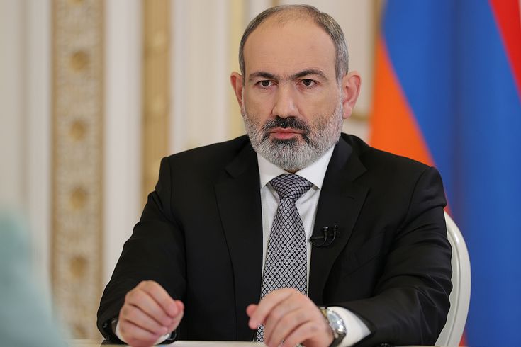 Paşinyan, ABD Başkan Yardımcısı Vance'a Karabağ kitabı hediye eden müdürü görevden aldı