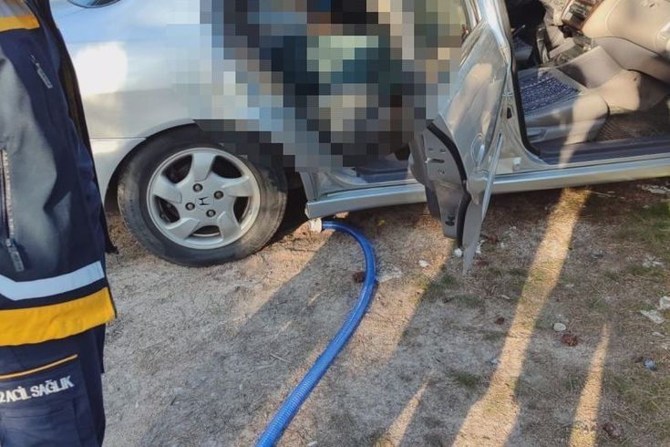 Park halindeki otomobilde ölü bulundu