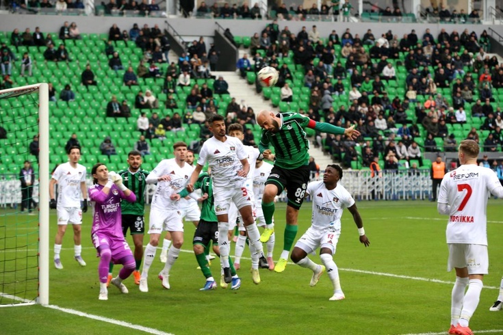 Trendyol 1. Lig: Sakaryaspor: 2 Vanspor FK: 1