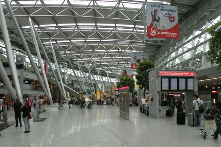 Berlin Brandenburg Havalimanı'nda grev nedeniyle tüm uçuşlar durdurulacak