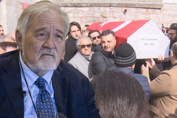 İlber Ortaylı için Fatih Camii'nde cenaze töreni düzenlendi