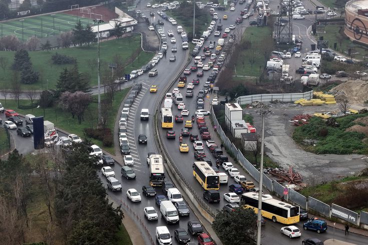 Gold prices have fallen, and gram gold has run out in Kuyumcukent.